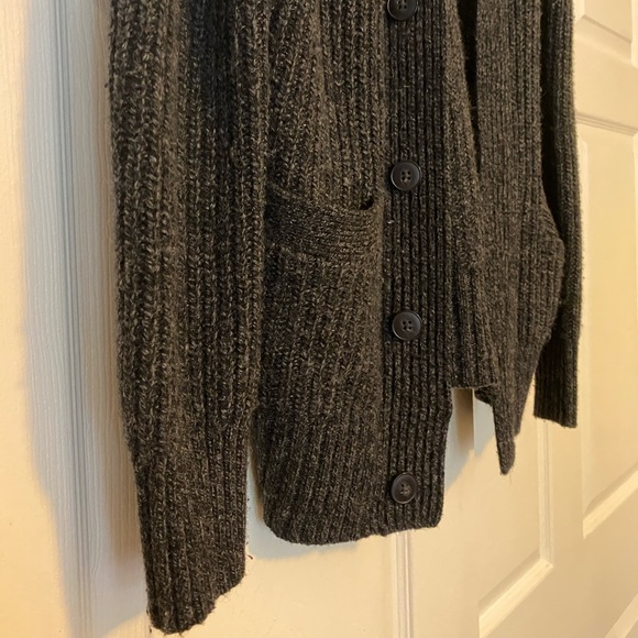 H&M Button Sweater Charcoal Medium - Picture 5 of 7